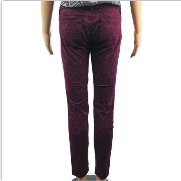 Sneak Peek Red Pattern Skinny Jeans -size 7 junior - Picture 4 of 8